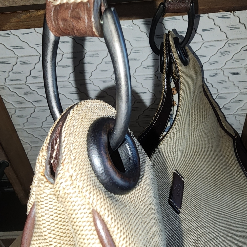 Gucci GG Signature-Trimmed Colbert Hobo - Picture 7 of 16